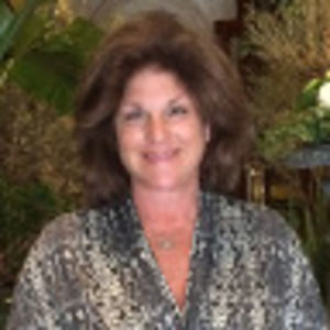 Meet your Posher, Debora